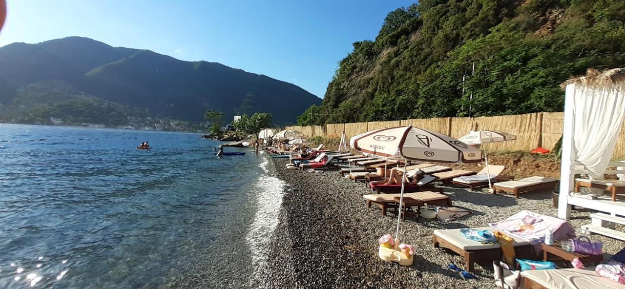 Stevovic Apartments Tivat Zewnętrze zdjęcie